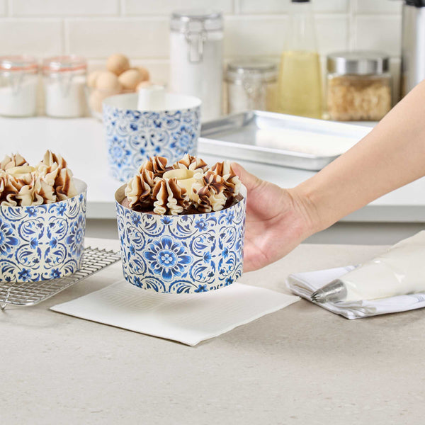 Restaurantware Panificio 38 Oz Paper Baking Ring Mold - Floral Greaseproof - 5" X 5" X 3 3/4" - 600 Count Box