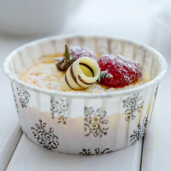 Restaurantware Panificio 5 Oz Round Vintage Floral Paper Large Baking Cup - Pleated - 3 3/4" X 3 3/4" X 1 1/2" - 200 Count Box