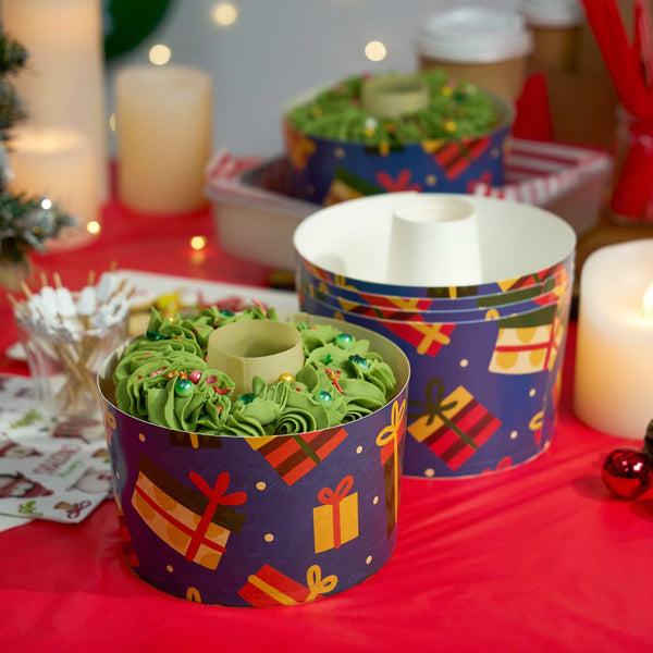 Restaurantware Panificio 53 Oz Paper Baking Ring Mold - Christmas Greaseproof - 5 3/4" X 5 3/4" X 3 3/4" - 400 Count Box
