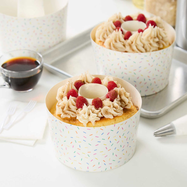 Restaurantware Panificio 53 Oz Paper Baking Ring Mold - Colorful Confetti Greaseproof - 5 3/4" X 5 3/4" X 3 3/4" - 400 Count Box