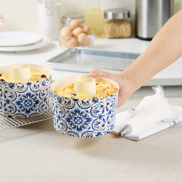 Restaurantware Panificio 53 Oz Paper Baking Ring Mold - Floral Greaseproof - 5 3/4" X 5 3/4" X 3 3/4" - 400 Count Box
