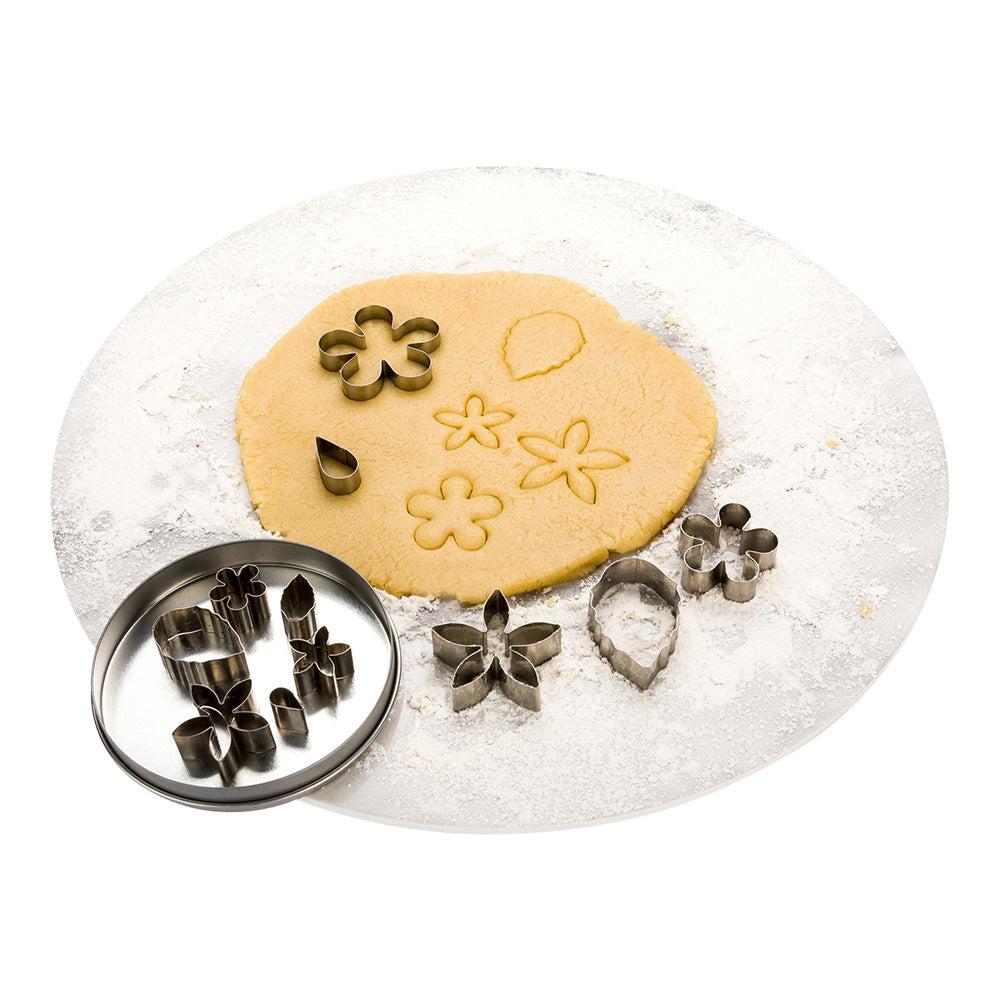 restaurantware Pastry Tek 12-Piece Metal Flower and Leaf Cookie Cutter Set in Round Tin Box 1 count box