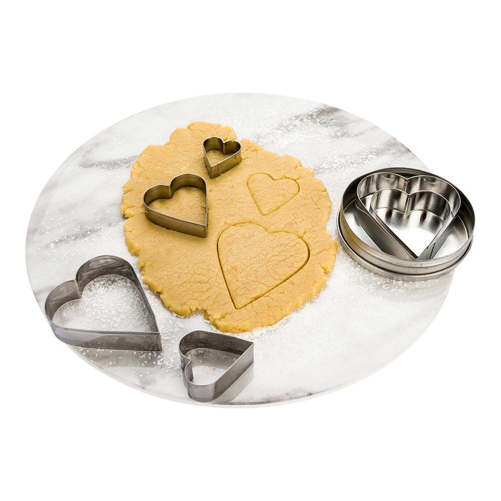 restaurantware Pastry Tek 6-Piece Metal Heart Cookie Cutter Set in Round Tin Box 1 count box