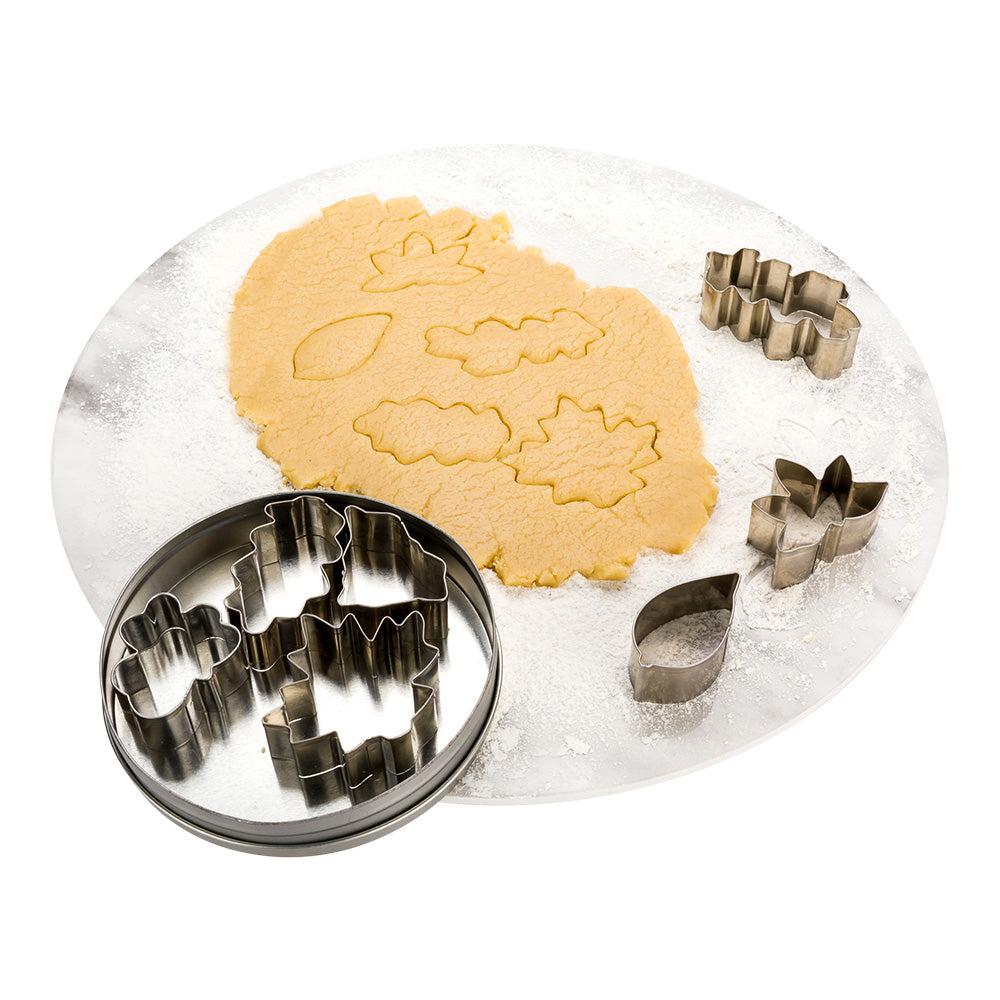 restaurantware Pastry Tek 7-Piece Metal Leaf Cookie Cutter Set in Round Tin Box 1 count box