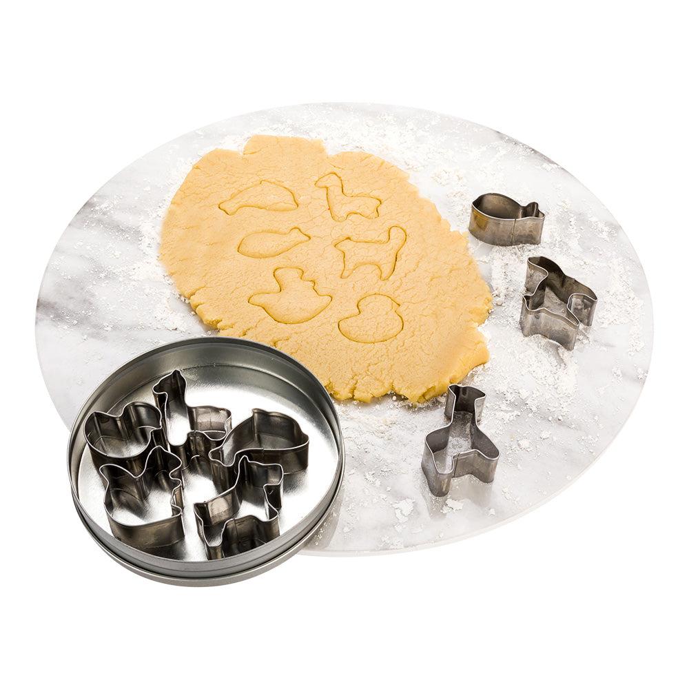 restaurantware Pastry Tek 8-Piece Metal Animal Cookie Cutter Set in Round Tin Box 1 count box