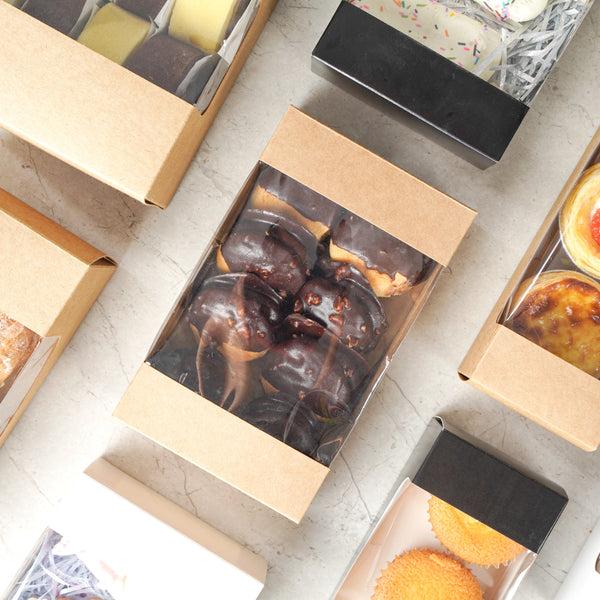 Restaurantware Pastry Tek Kraft Paper Pastry / Cake Box - With Window - 7 3/4" X 4 3/4" X 2 1/4" - 100 Count Box