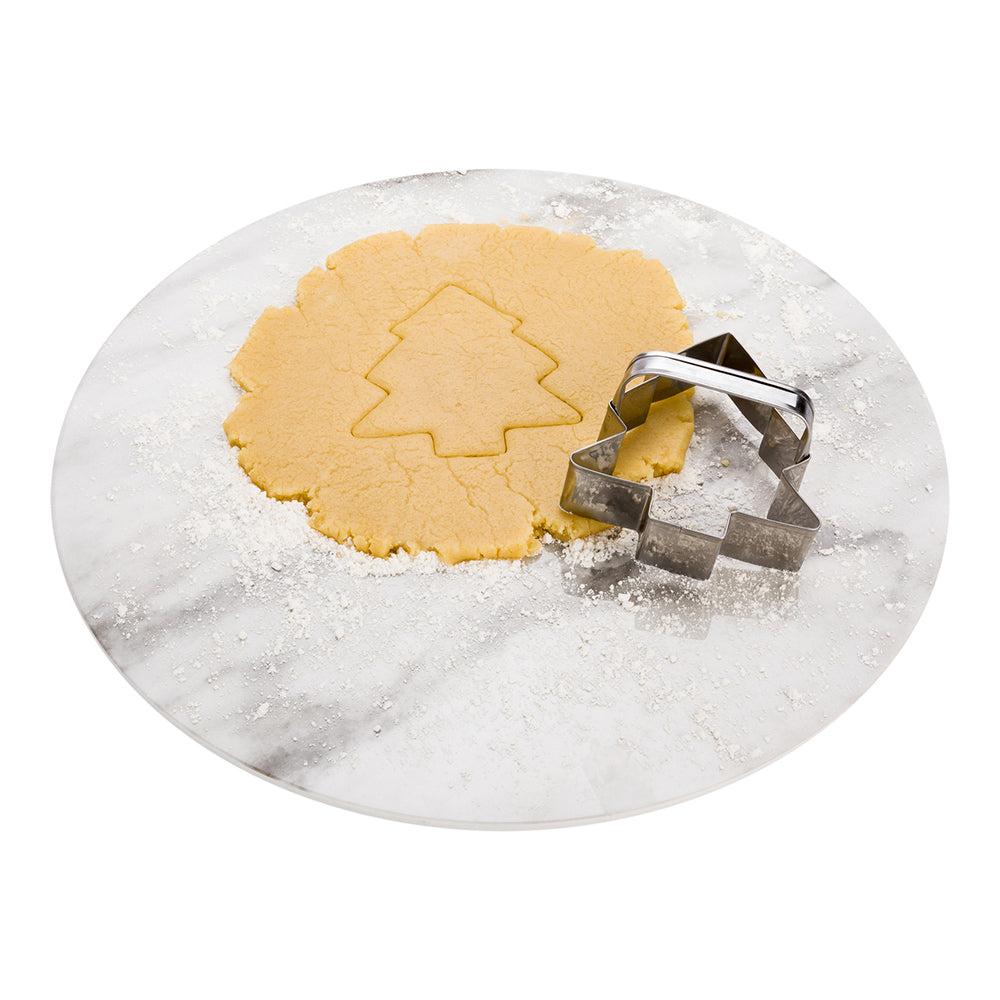 restaurantware Pastry Tek Metal Christmas Tree Cookie Cutter with Handle 3.7 inch 1 count box