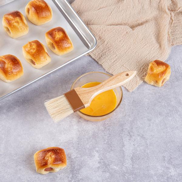Restaurantware Pastry Tek Natural Wood 2" Wide Pastry / Basting Brush - With Boar Bristles - 8 3/4" - 1 Count Box