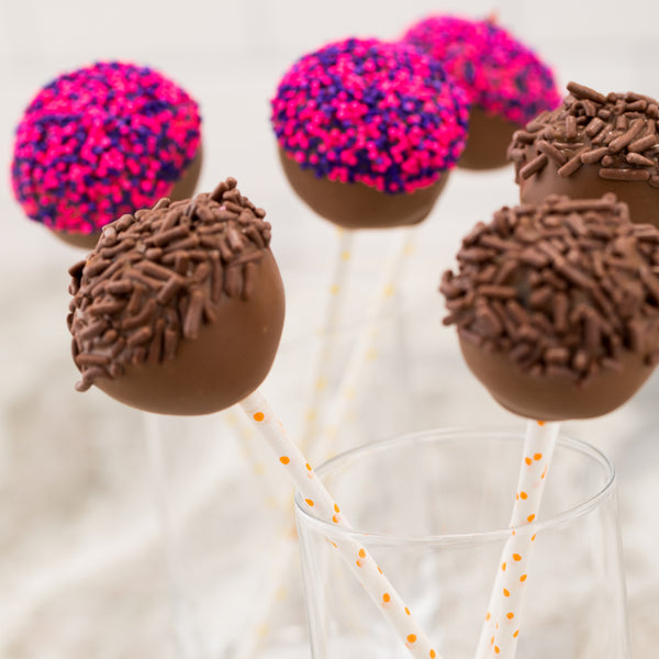 Restaurantware Pastry Tek Orange Paper Cake Pop And Lollipop Stick - Polka Dots Biodegradable - 6" X 5/32" - 100 Count Box