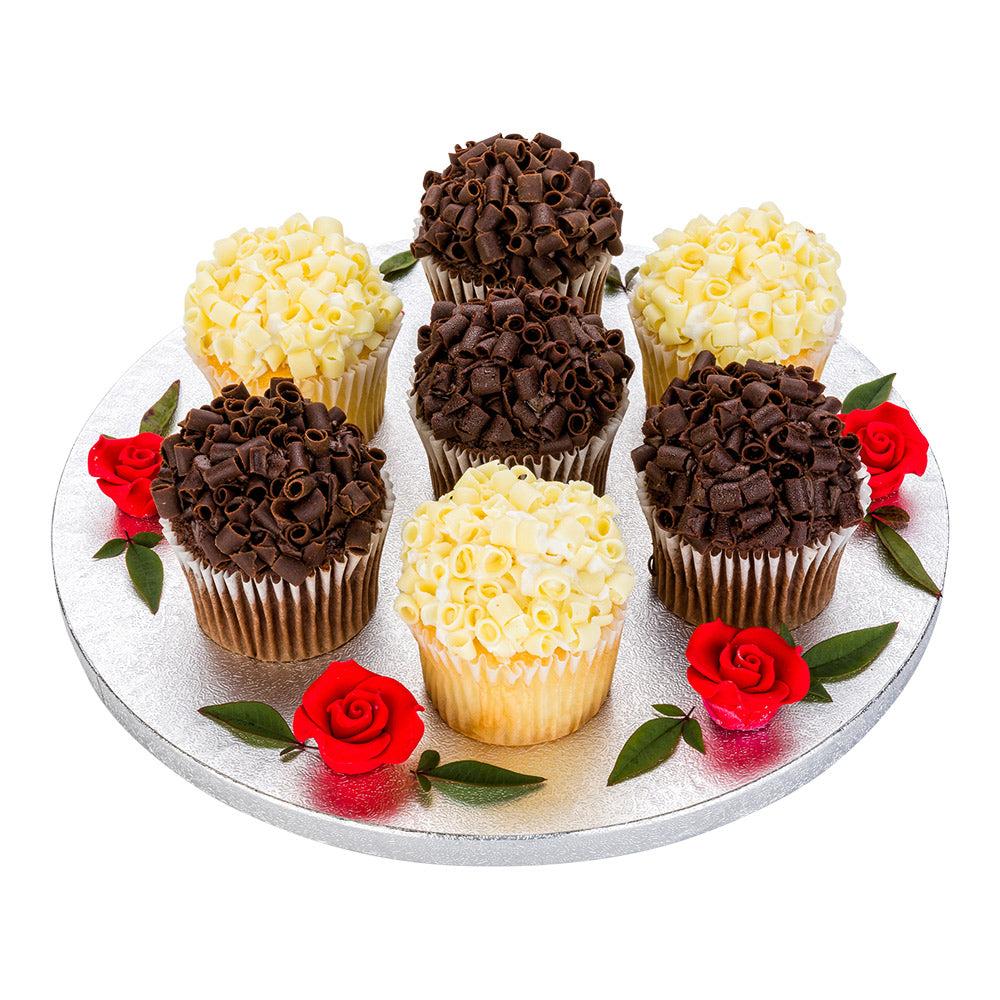 restaurantware Pastry Tek Round Metallic Silver Cardboard Cake Drum Board - Covered Edge - 10" x 10" x 1/2" - 1 count box