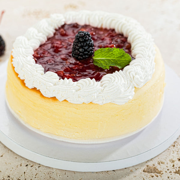 Restaurantware Pastry Tek Round White Cardboard Cake Drum Board - Covered Edge - 8" X 8" X 1/2" - 1 Count Box