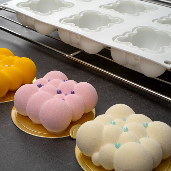 Restaurantware Pastry Tek Silicone Bubble Cloud Baking Mold - 6-Compartment - 10 Count Box