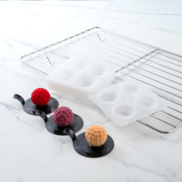 Restaurantware Pastry Tek Silicone Lychee Baking Mold - 4-Compartment - 10 Count Box