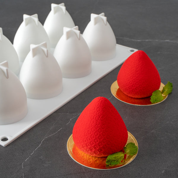 Restaurantware Pastry Tek Silicone Strawberry Baking Mold - 8-Compartment - 10 Count Box