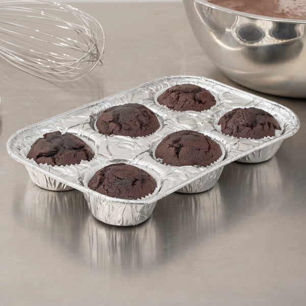 Restaurantware Pastry Tek Silver Aluminum Cupcake / Muffin Pan - 6-Compartment - 9 1/2" X 6 1/2" X 1 1/2" - 25 Count Box