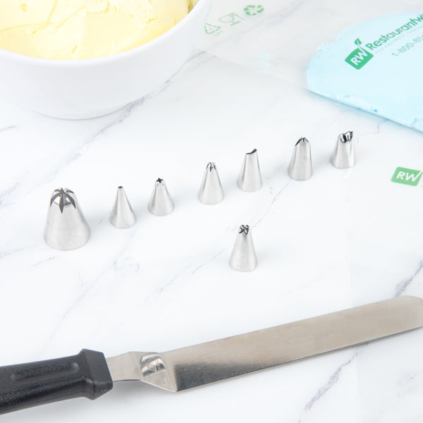 Restaurantware Pastry Tek Stainless Steel #106 Drop Flower Piping Tip - 3/4" X 3/4" X 1 1/4" - 1 Count Box