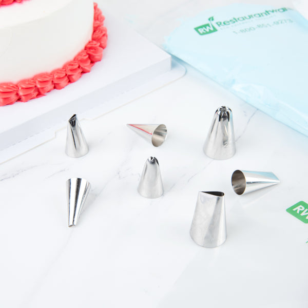 Restaurantware Pastry Tek Stainless Steel #69 Leaf Piping Tip - 3/4" X 3/4" X 1 1/4" - 1 Count Box