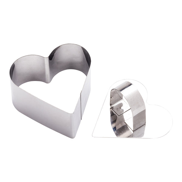 Restaurantware Pastry Tek Stainless Steel Heart Pastry Ring Mold With Press 3.2 X 1.6 Inch 1 Count Box