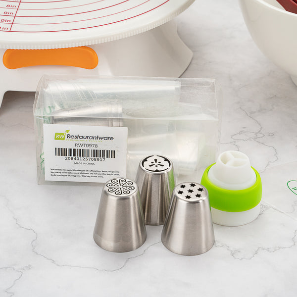 Restaurantware Pastry Tek Stainless Steel Russian Piping Tip Set - 17-Piece - 1 Count Box