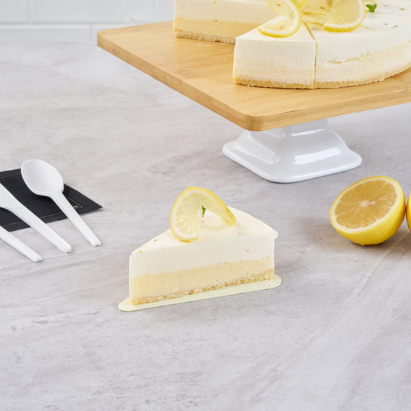 Restaurantware Pastry Tek Triangle Lemon Chiffon Plastic Cake Server - 4 1/2" X 3" - 100 Count Box