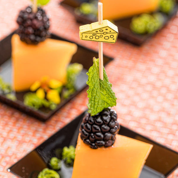 Restaurantware Pixy Yellow Bamboo Swiss Cheese Pick - 4" X 3/4" - 1000 Count Box