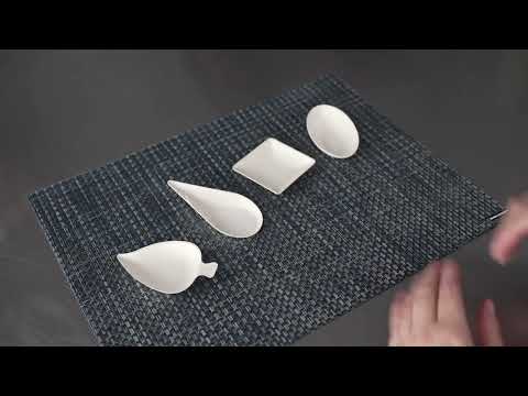 Restaurantware Pulp Tek Teardrop White Sugarcane / Bagasse Tasting Spoon - 4 1/4" X 2" X 1 1/4" - 100 Count Box