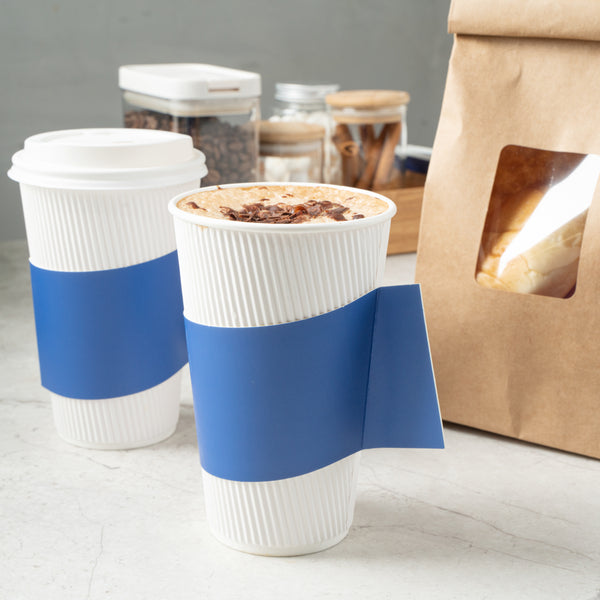 Restaurantware Restpresso Navy Blue Paper Coffee Cup Sleeve - With Handle Fits 12 / 16 / 20 Oz Cups - 1000 Count Box