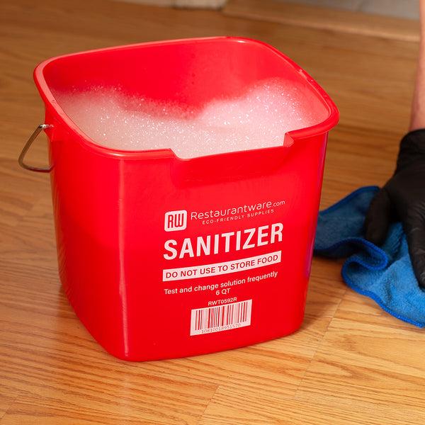 Restaurantware RW Clean 6 Qt Square Red Plastic Sanitizing Bucket - With Stainless Steel Handle - 8 1/2" X 8 1/2" X 7 1/4" - 10 Count Box
