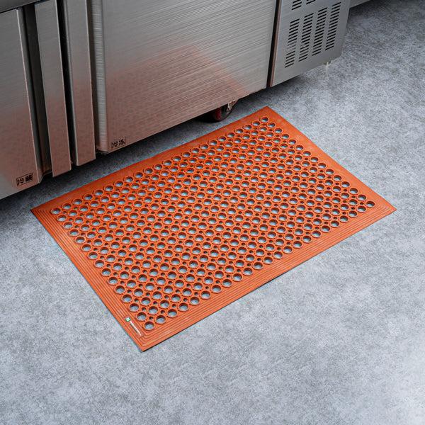 Restaurantware Serve Secure Red Rubber Floor Mat - Anti-Fatigue Grease-Resistant - 36" X 24" X 1/2" - 1 Count Box