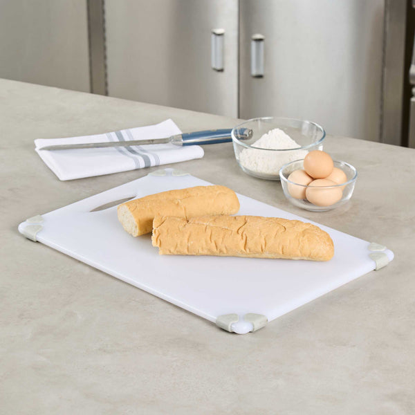 Restaurantware Sure Grip White Plastic Cutting Board - Non-Slip Measurement Markers Carrying Handle - 12" X 18" - 1 Count Box