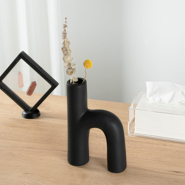 Restaurantware Table Art Black Ceramic H-Shaped Vase - 6'' X 2 1/4'' X 9'' - 1 Count Box