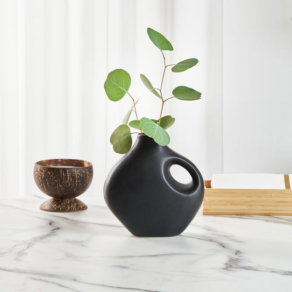 Restaurantware Table Art Black Ceramic Jug Vase - 7'' X 3 1/4'' X 7'' - 1 Count Box