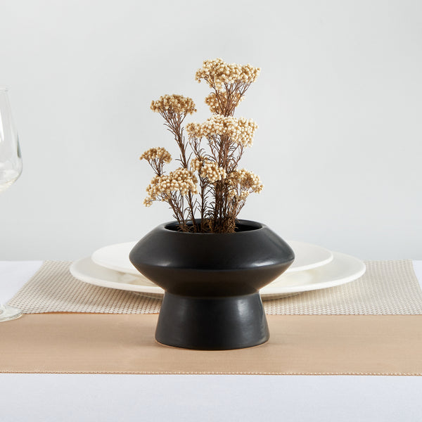 Restaurantware Table Art Black Ceramic Mushroom Vase - 5 3/4'' X 5 3/4'' X 4'' - 1 Count Box