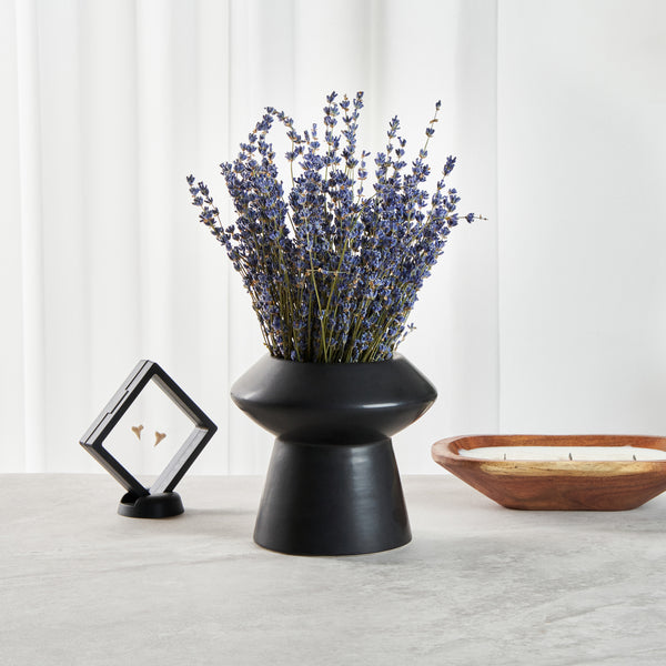 Restaurantware Table Art Black Ceramic Mushroom Vase - 6 1/4'' X 6 1/4'' X 6'' - 1 Count Box