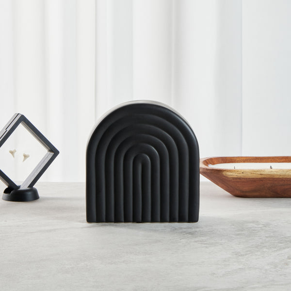 Restaurantware Table Art Black Ceramic Rainbow Vase - 6'' X 2'' X 6 1/4'' - 1 Count Box