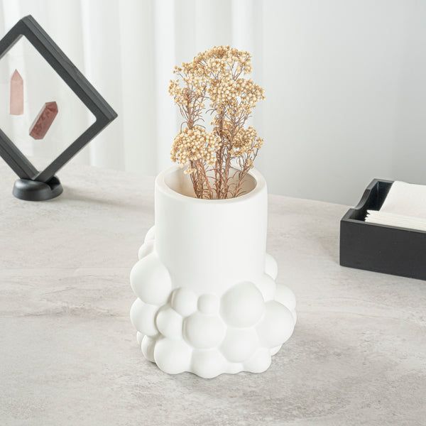 Restaurantware Table Art White Ceramic Cylinder Bubble Vase - 6'' X 5 3/4'' X 6 1/2'' - 1 Count Box