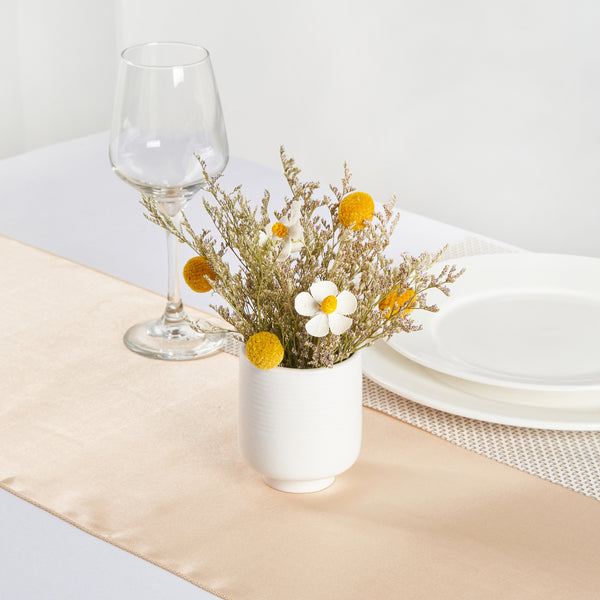 Restaurantware Table Art White Ceramic Tea Cup Vase - 3'' X 3'' X 3 1/2'' - 1 Count Box