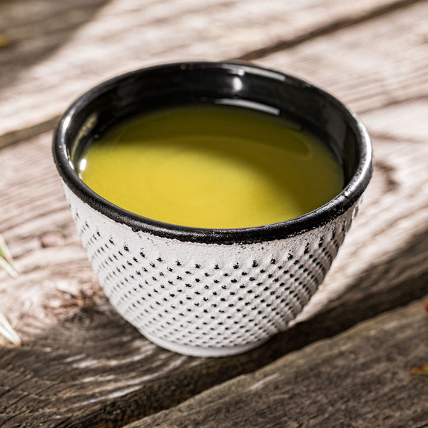 Restaurantware Tetsubin 4 Oz White Cast Iron Tea Cup - Hobnail - 3" X 3" X 3 1/4" - 2 Count Box