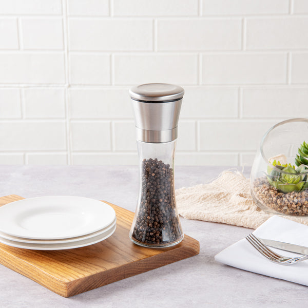 Restaurantware Vetri 6 Oz Glass Salt / Pepper Grinder - With Lid - 1 3/4" X 1 3/4" X 5 3/4" - 1 Count Box