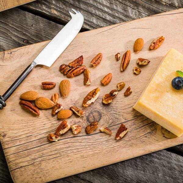 Restaurantware Voga Countryside Brown Melamine Serving Board - Faux Wood With Handle - 16 1/2" X 7" X 1/2" - 1 Count Box