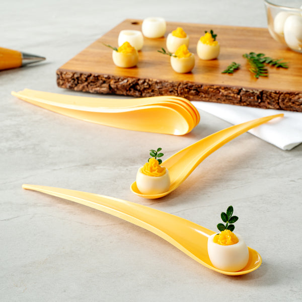 Restaurantware Yellow Plastic Deco Party Spoon - 8" - 500 Count Box