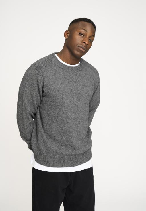 Resteröds Knitted Pullover 'Lean' | Wool | Gray Melange