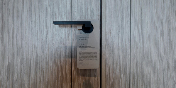 Retaw Room Tag LOEB*