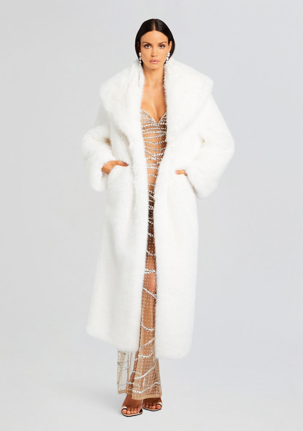 retrofête Averie Faux Fur Coat retrofête