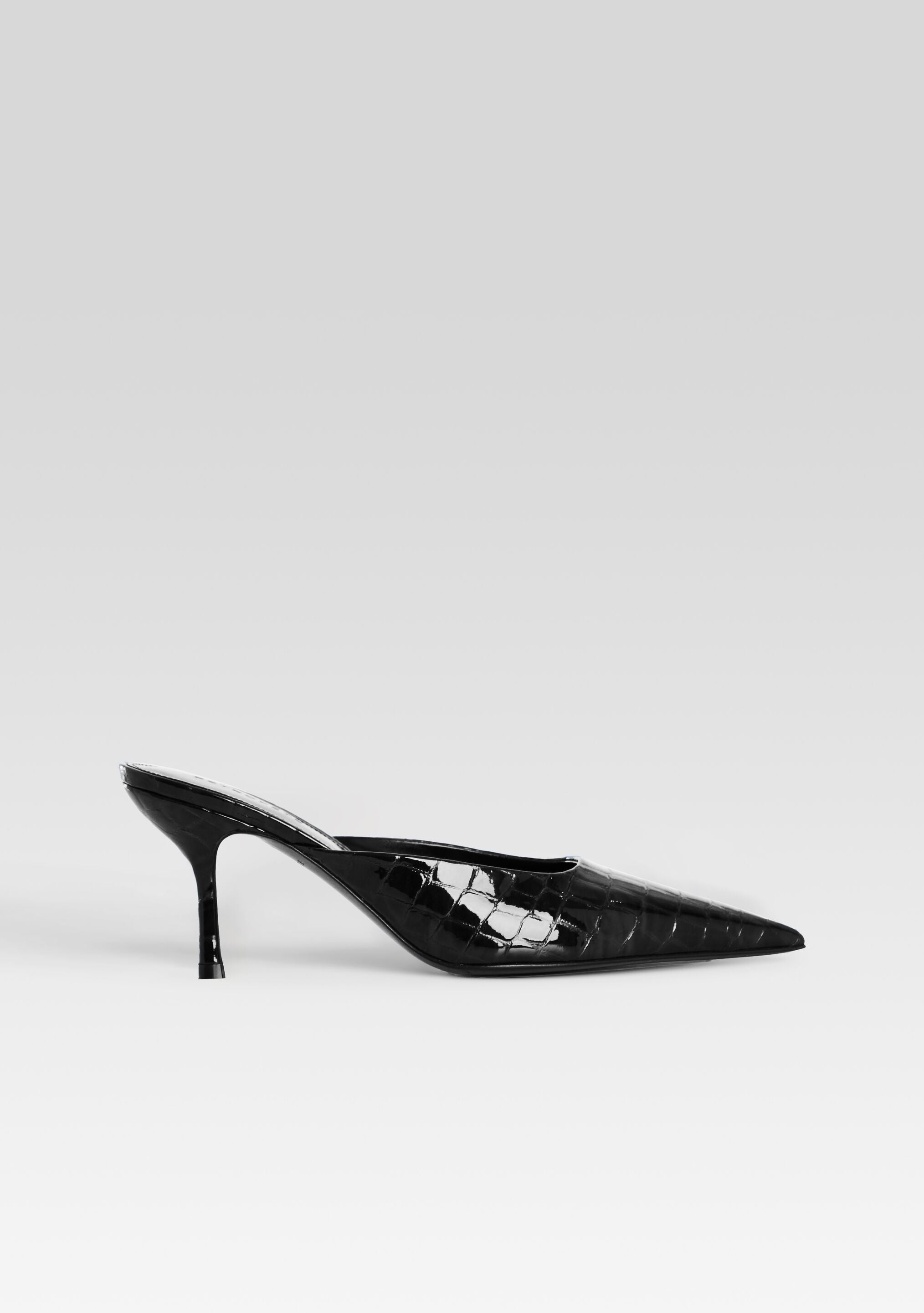 retrofête Francesca Leather Kitten Mule retrofête