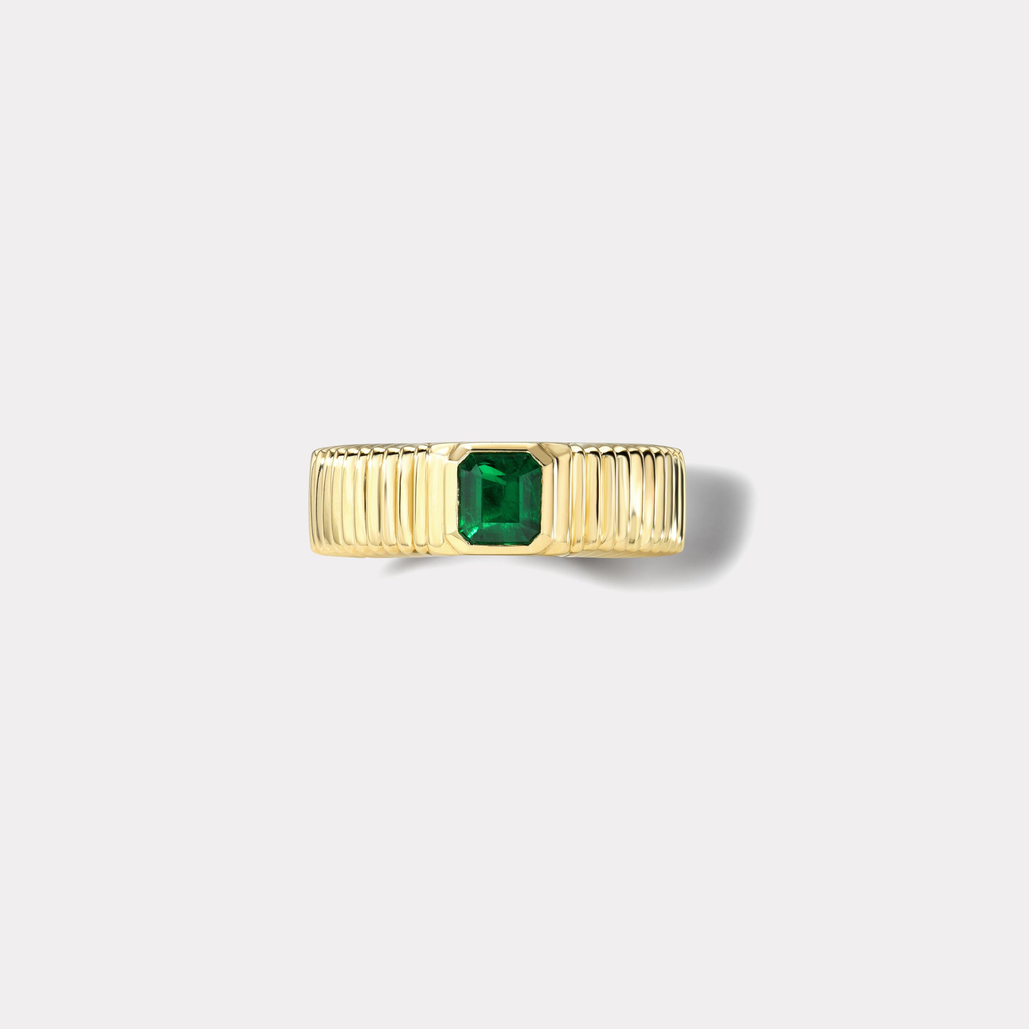 retrouvai 0.64ct Emerald Cut Emerald Pleated Solitaire Band