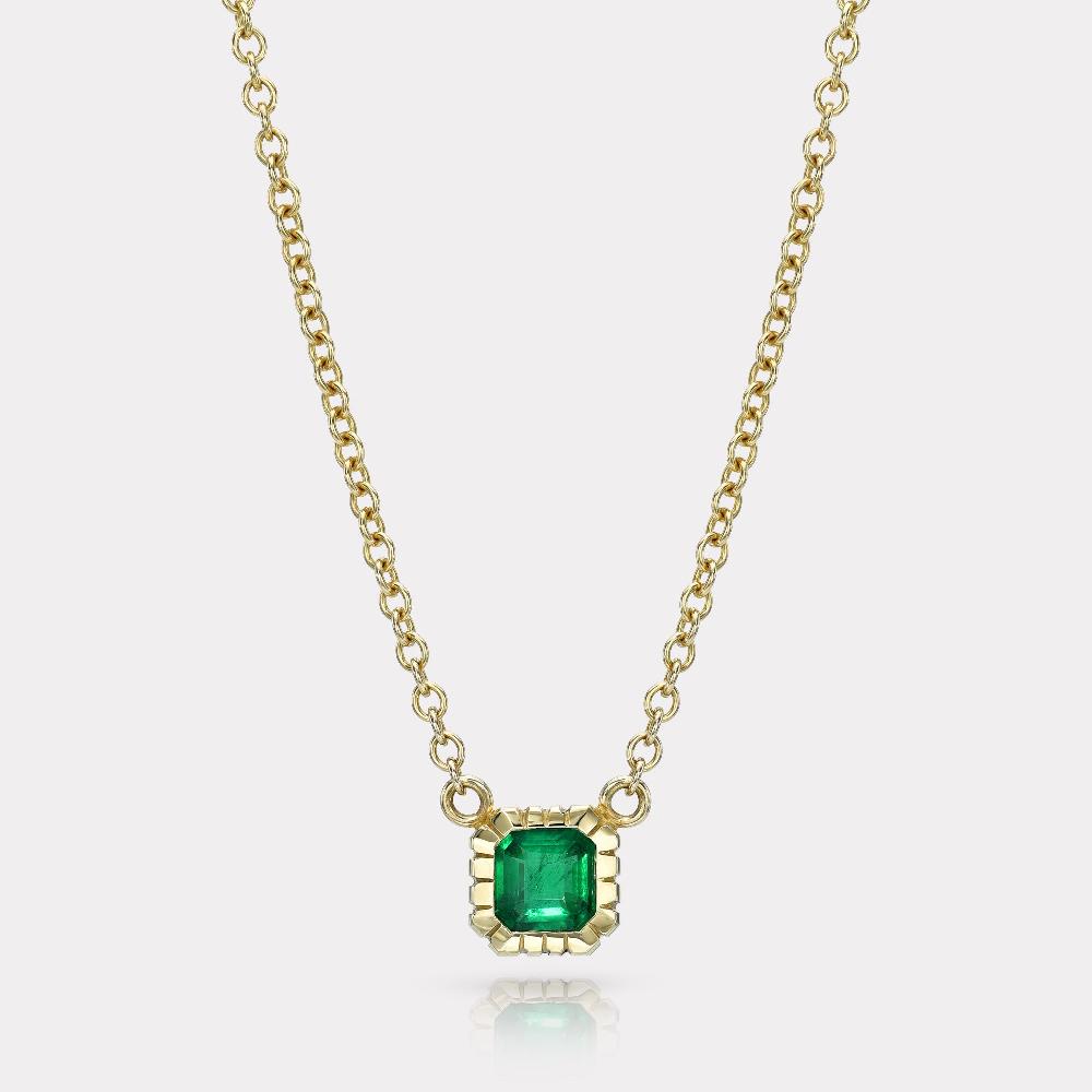 retrouvai 0.86ct Emerald Cut Emerald Heirloom Bezel Pendant