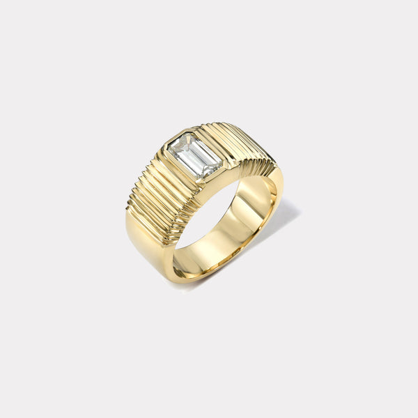 Retrouvai 0.94ct O-P VS2 Emerald Cut Diamond Pleated Solitaire Band
