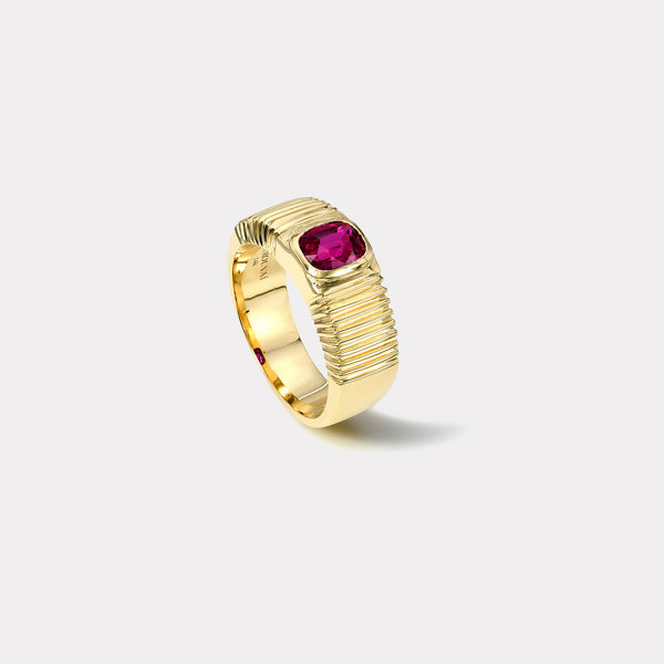 Retrouvai 1.01ct Cushion Ruby Pleated Solitaire Band