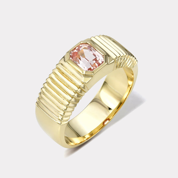 Retrouvai 1.14ct Peach Sapphire Pleated Solitaire Band